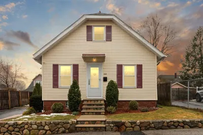 64 Bradstreet Ave