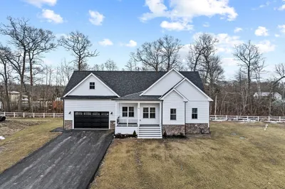 46 Magnolia Dr 1