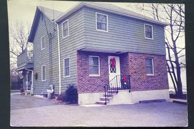 24 Montvale Ave