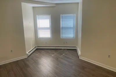 3 Godwin Pl #1