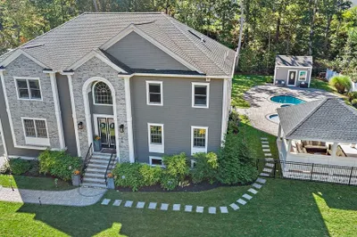 78 Mill St 1
