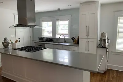 55 Eliot Cres #1