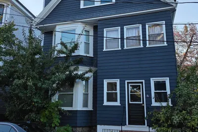 16 Henry St #1 1