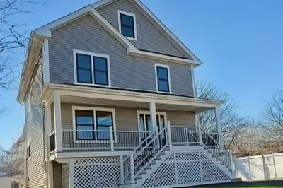 31 Niagara St 1