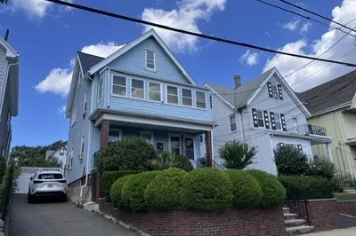 72 Foster St #2 1