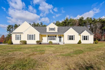 10 Emily Ln 1