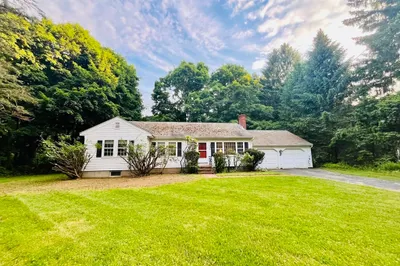 40 Woodchuck Hill Rd 1