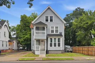 184 King St 1