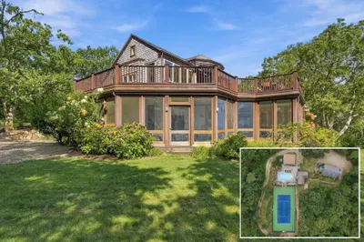 72 Chappaquiddick Ave