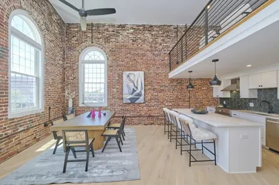 34 Salem St #201 1