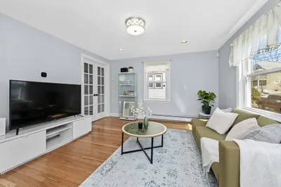 33 Bromfield Steet St #33 1