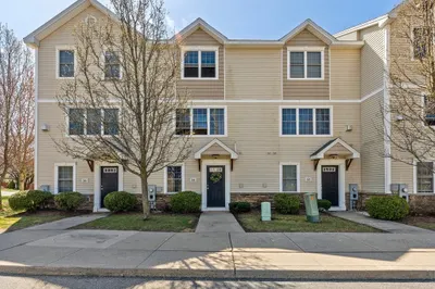 34 Regency Ct #34