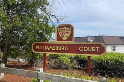 10 Williamsburg Ct #22 1