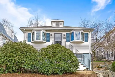 229 Fulton St