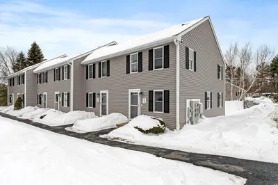 23 Olde Colonial Dr #6 1