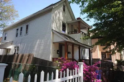72 Hall St
