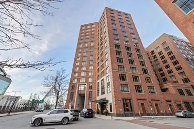 100 Lovejoy Wharf #5L 1
