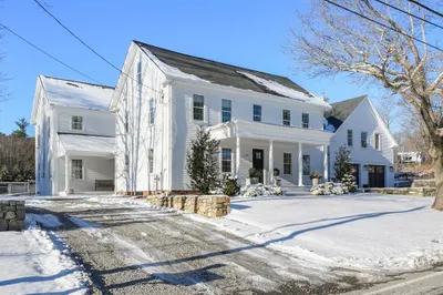 192 Clapp Rd 1