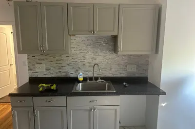14 Woodlawn St #2 1