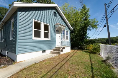 27 Ridgeland Rd #1