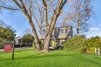 238 River Rd