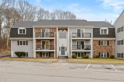 5 Chapel Hill Dr #2