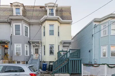 96 Buttonwood St 1
