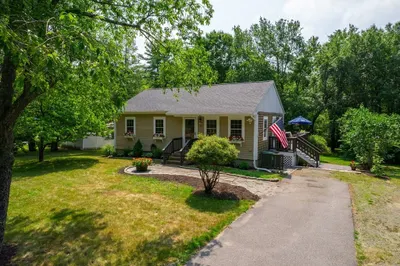 43 Pleasant St