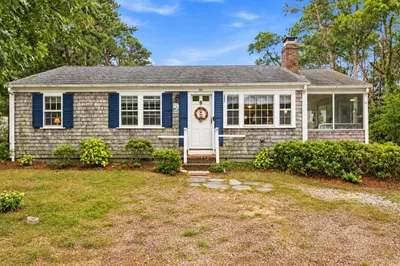 25 Freydis Dr 1