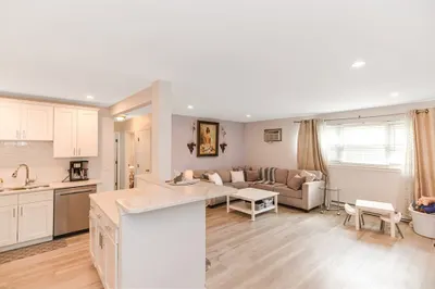 147 Milk Street #3 1