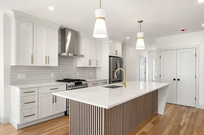 6-8 South St #2 1