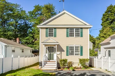 87 Bowdoin Ave 1