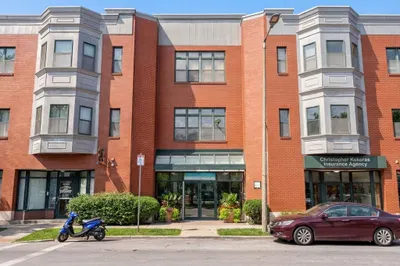 327 Centre St #308