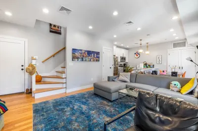20 Grimes St #3