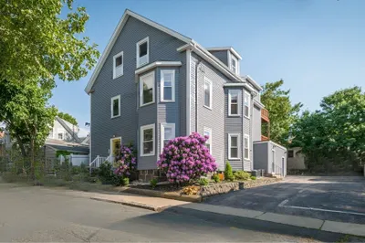 24 Arthur St #2