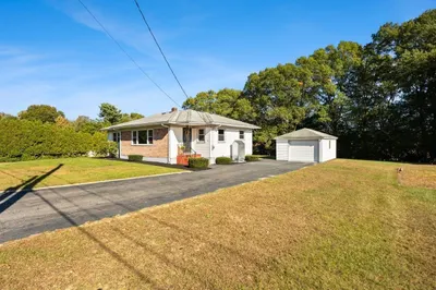 60 Sunhill Road 1