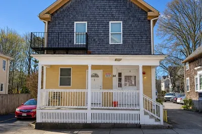 24 Sycamore St #2N 1