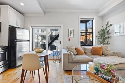 109 N St #3