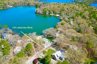 125 Lakeview Blvd 1