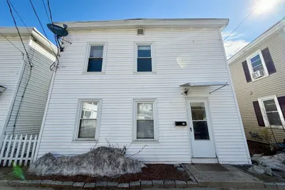 38 Hazel St 1
