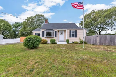 7 Queens Bay Ln 1