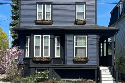 198 Byron St 1
