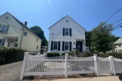 59 Business St 1