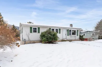 14 Laurel Dr