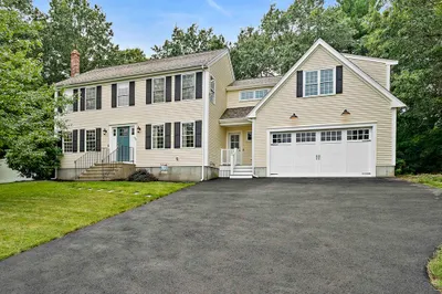45 Powhattan Dr 1
