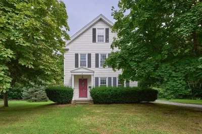 347 Pakachoag St 1
