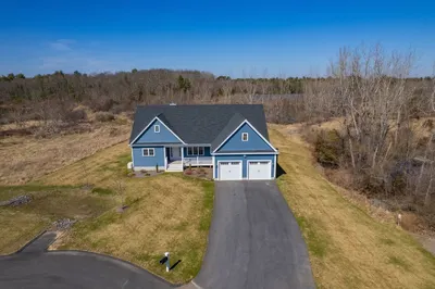14 Blue Heron Dr 1