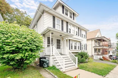 83 Newport St #83