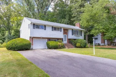 74 Gary Rd