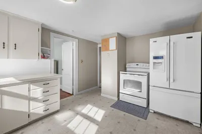 33 Seagrave St #1 1